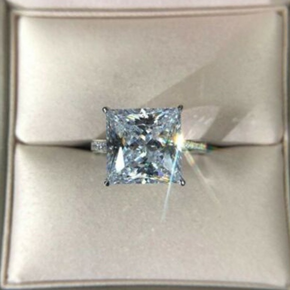 New 925 Silver Princess Cut Square Diamond Ring - Picture 5 of 6
